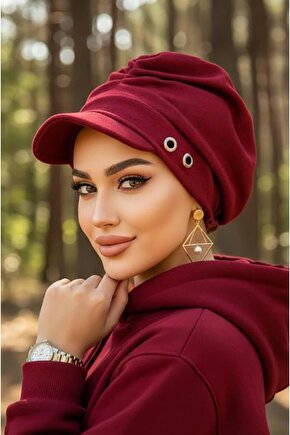 Bordo Metal Detaylı Tesettür Şapka Bone