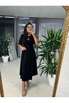 Kadın Kısa Kollu Bisiklet Yaka Fiyonk Broşlu Midi Janjan Krep Elbise