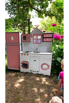 6mm Buzdolaplı Ahşap Oyuncak Mutfak