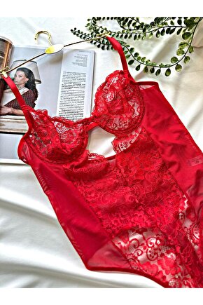 Derin Dekolteli Transparan Dantelli Bodysuit