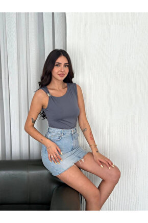 Osy Modal Yumuşak Dokulu Kumaş Bisiklet Yaka Sıfır Kol Bluz Omuz Toka Aksesuar Detaylı - Antrasit