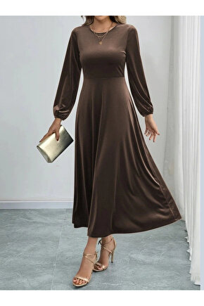 Kadın Uzun Kollu Bisiklet Yaka Midi Kadife Elbise