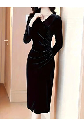 Kadın Uzun Kollu Kruvaze Yakalı Yandan Büzgülü önden çapraz Detaylı Midi Kadife Elbise