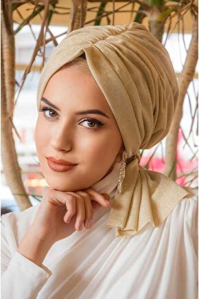 Kadın Askılı Sırttan çapraz Detaylı Kısa Kiloş Kadife Mini Elbise