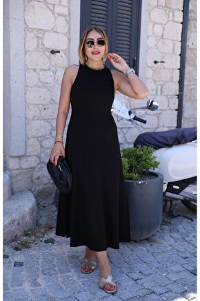 EQURİ Kadın Omuzlardan Açık Arkadan Aksesuar Detaylı Yırtmaçlı Janjan Krep Elbise