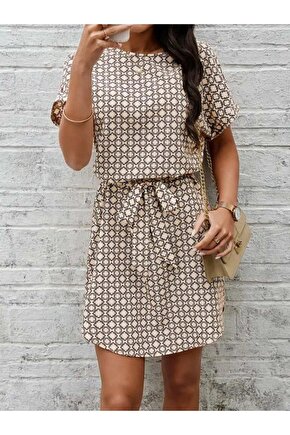 Kadın Kısa Kollu Yuvarlak Yaka Beli Kuşaklı Geometrik Desenli Süprem Elbise