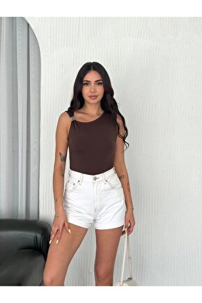 Osy Modal Yumuşak Dokulu Kumaş Bisiklet Yaka Kadın Sıfır Kol Bluz Omuz Toka Aksesuar Detaylı - Kahve