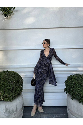 Kruvaze V yaka, fırfırlı ve bağcıklı Desenli Bluz ve Midi Etek Takım - Siyah