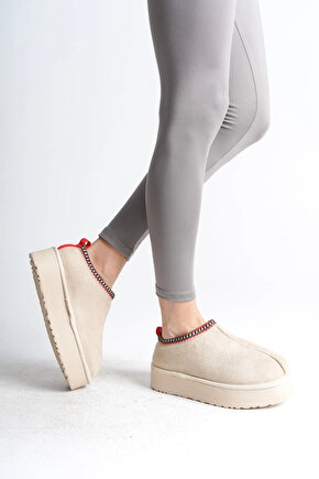 LEILA Bağcıksız Düz ve Kalın Taban İçi Kürklü Kısa Süet Kadın Bot CKT - Krem