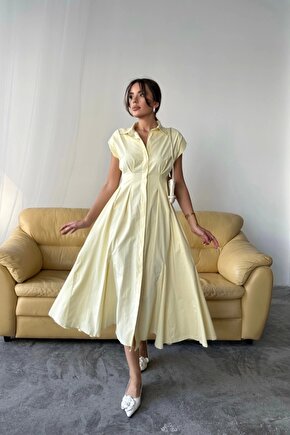 KOLSUZ VATKALI ÖNDEN DÜĞMELİ BEL PENS DETAYLI POPLİN ELBİSE - Sarı