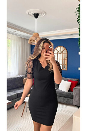 Kadın Kısa Kollu Dantelli V Yakalı Yanlardan Büzgülü çapraz Detaylı Ithal Krep Elbise