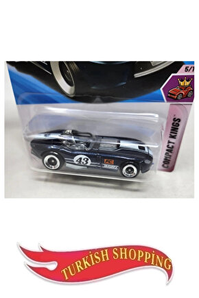 1:64 Ölçek 2025 Case Rrroadster