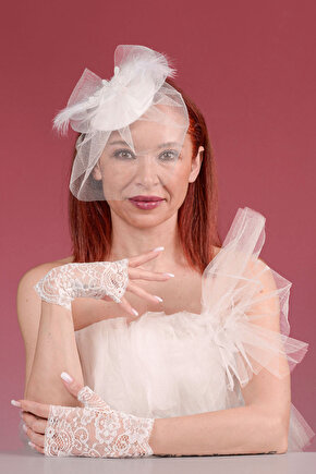 Kırık Beyaz Dantelli Gelin Kepi Nikah Şapkası Ve Dantelli Kesik Parmak Gelin Eldiveni  Kombin Set