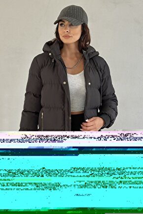 Kadın Siyah Uzun Şişme Mont - Kapüşonlu, Gold Detaylı