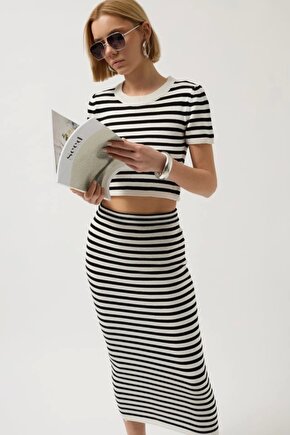 Çizgili Midi Dokulu Etek