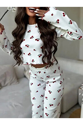Kadın Uzun Kollu Bisiklet Yaka Desenli Burgu Bluz Ve Pijama Ikili Takım