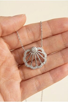 Taşlı Deniz Kabuğu Kolye