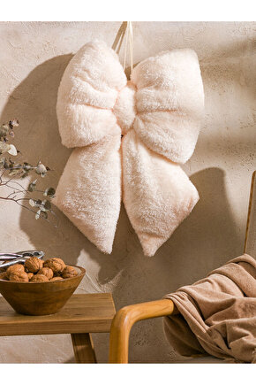 Esvab Giyimden Şık Tercihler | Fiyonk Pelüş Dekorasyon Eşyası