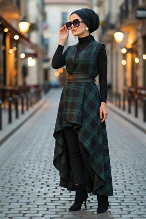 Zümrüt Siyah Ekoseli Yelek