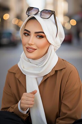 Kırık Beyaz Atkılı Tesettür Şapka