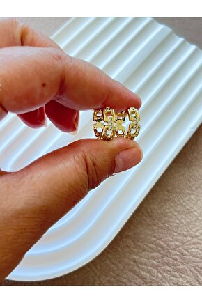 Gold renk zincir detaylı Çelik küpe