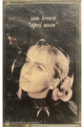 Sam Brown April Moon Kaset