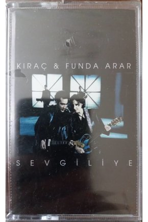 Kıraç & Funda Arar Sevgiliye Açılmamış Jelatininde Kaset