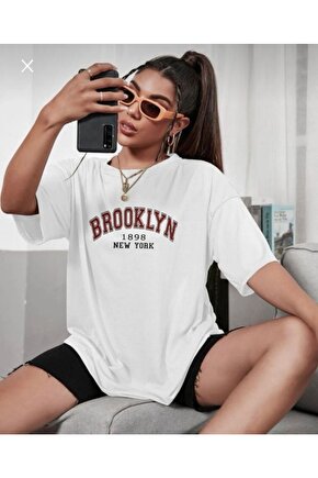 Unisex Oversize Kırmızı Broklyn Beyaz Tshirt