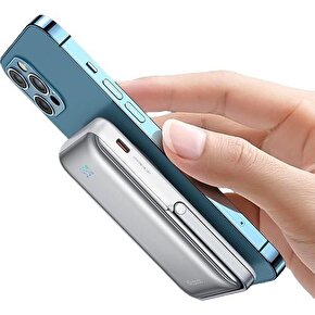 Mcdodo MC-0690 15W Magsafe 10000MAH Kablosuz Dijital Ekranlı Şarj Cihazı Powerbank Beyaz