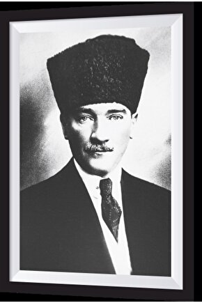 Kalpaklı Atatürk Sanatsal Çerçeve Görünümlü Ahşap Tablo