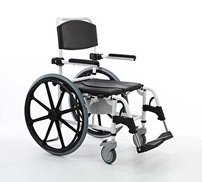 Evde Dışarda Klozete Giren Tekerlekli Sandalye