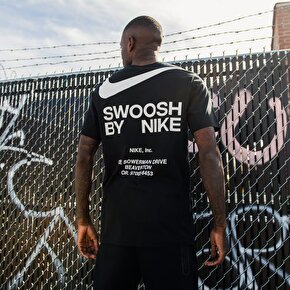 Nike Sportswear Big Swoosh Logo Siyah Tshirt