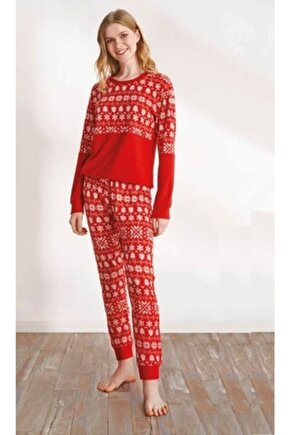 Kar Tanesi Desenli Kırmızı Pijama Takımı