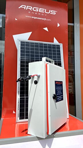 320 Watt Taşınabilir Güneş Enerjili Televizyon-Aydınlatma Paketi 