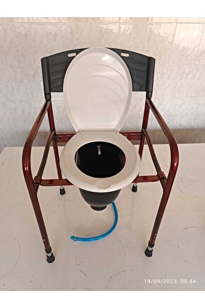 Taharet Musluklu Seyyar Katlanabilir Hasta Yaşlı Tuvalet Sandalyesi Klozetli Wc Li Sandalye Oturak