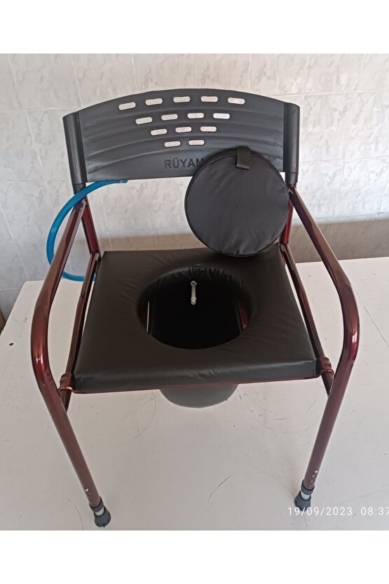Taharet Musluklu Döşemeli Mobil Tuvalet Banyo Sandalyesi Klozet Yükseltici Hastalar Için klozet
