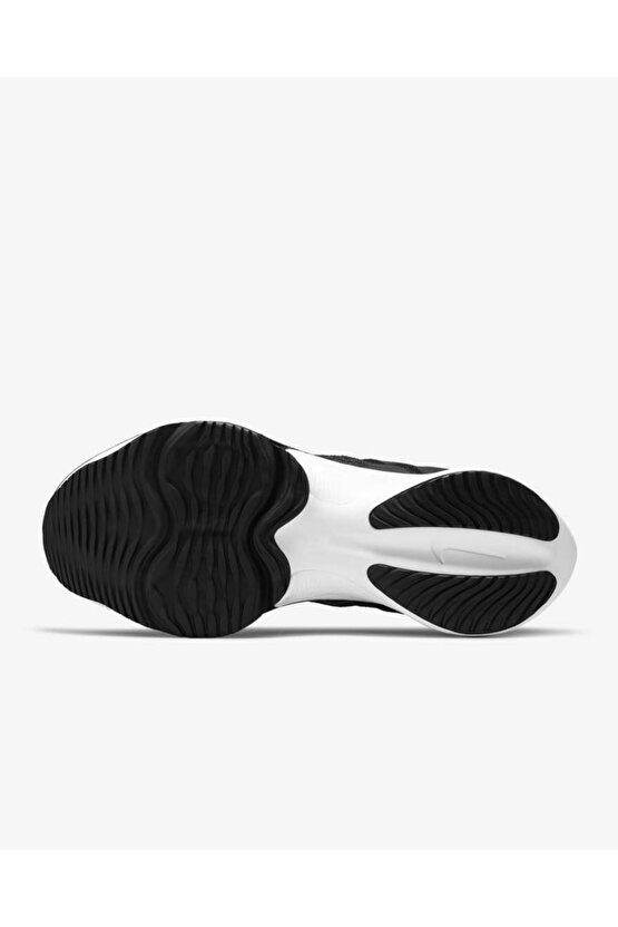 Air Zoom Tempo Next% Flyease Kolayca Giyilip Çıkarılabilen Siyah Erkek Koşu Ayakkabısı
