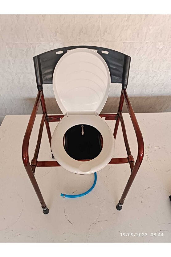 Taharet Musluklu Engelli Yaşlı Hasta Tuvalet Sandalyesi Seyyar Katlanır Klozetli Wc Tuvalet Yükselti