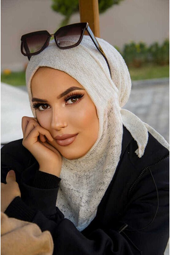 Beyaz Triko Kışlık Spor Bone Hijab