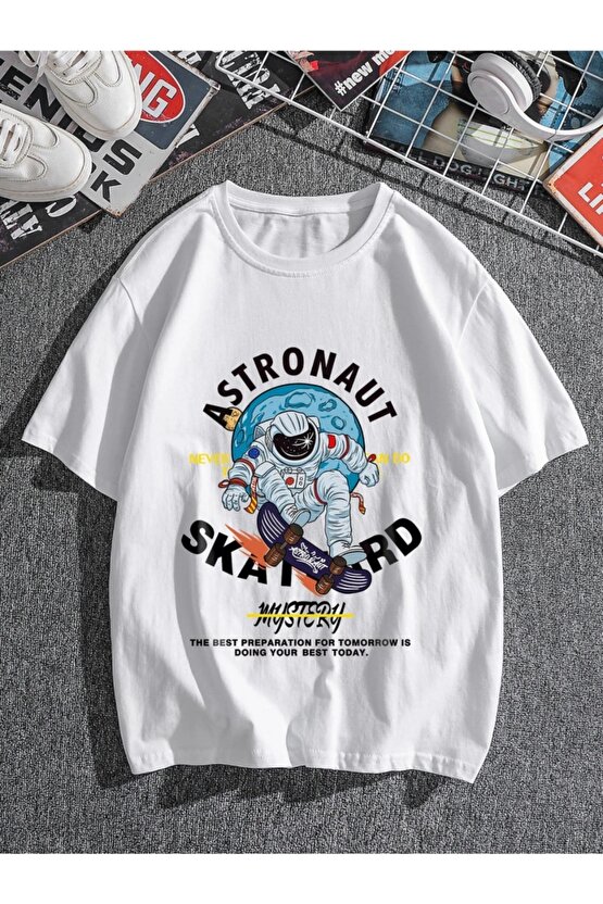 Astronot Sörfçü Baskılı Oversize Tshirt