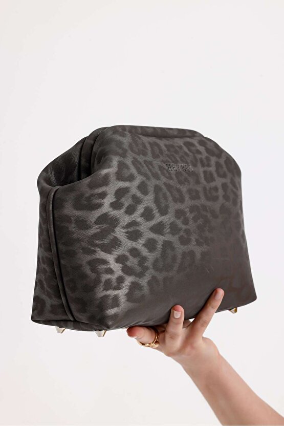 Heybes Kadın Gri Leopar Desenli Deri Clutch El Çantası