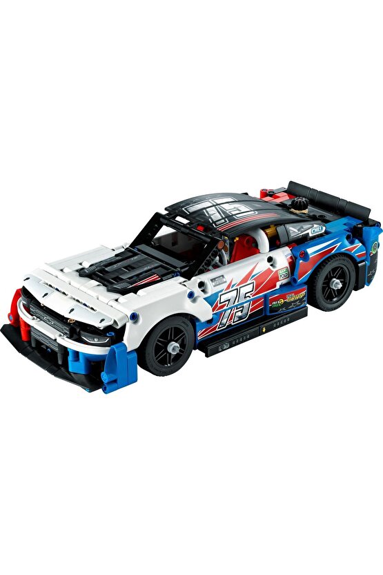 ® Technic NASCAR® Yeni Nesil Chevrolet Camaro ZL1 42153 - Çocuklar için Yapım Seti (672 Parça)