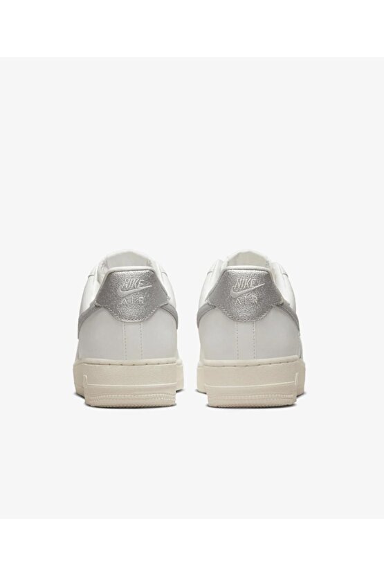 Air Force 1 07 Womens Shoes SummitWhiteSilverSail