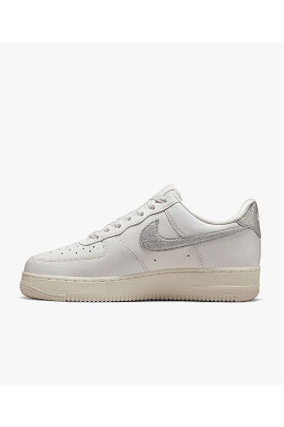 Air Force 1 07 Womens Shoes SummitWhiteSilverSail