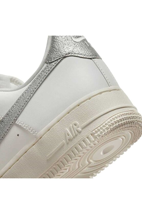 Air Force 1 07 Womens Shoes SummitWhiteSilverSail