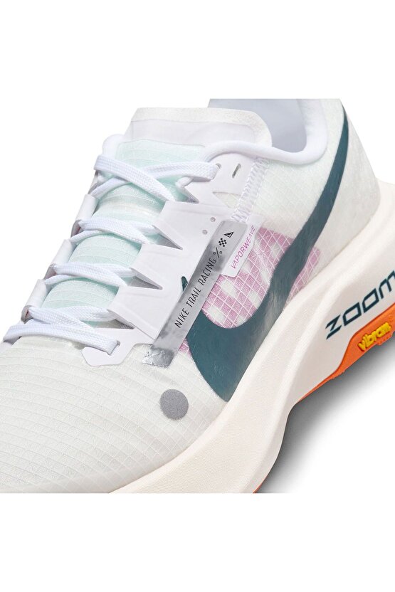 Zoomx Ultrafly Trail Kadın Bej Koşu Ayakkabısı DZ0489-101