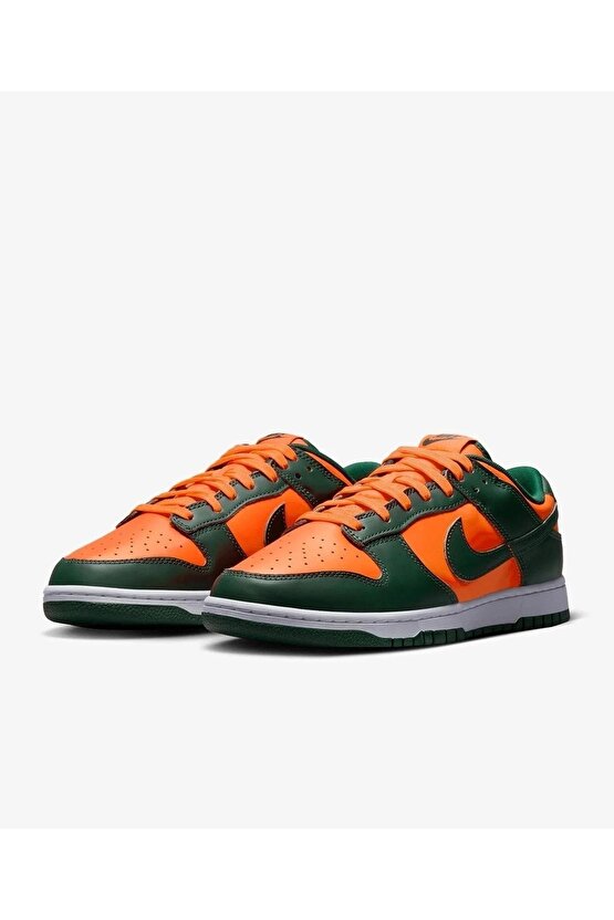 Dunk Low Retro Sneaker