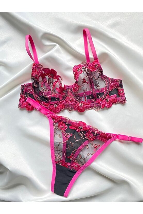 Sirius Lingerie Arona Fuşya Siyah Çiçek Nakış Işlemeli Dantelli Balenli Tanga Bralet Takım