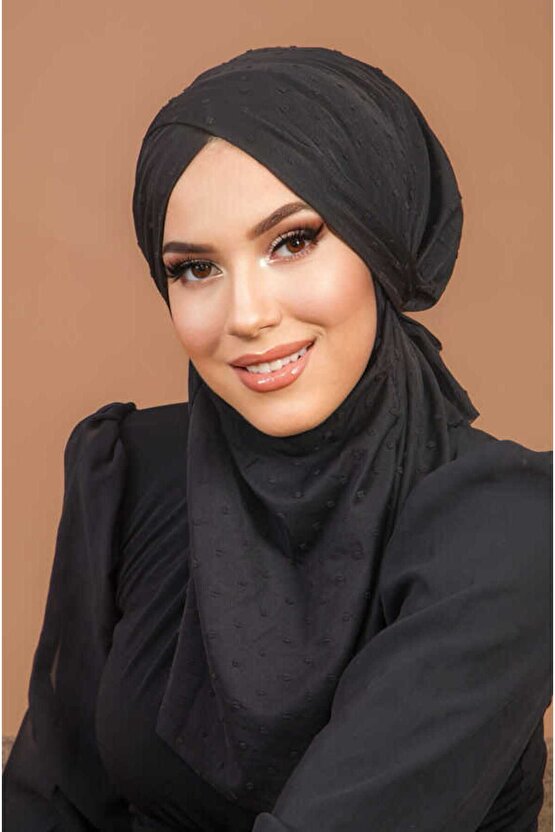 Siyah Ponpon Çapraz Bantlı Medium Size Hijab - Hazır Şal