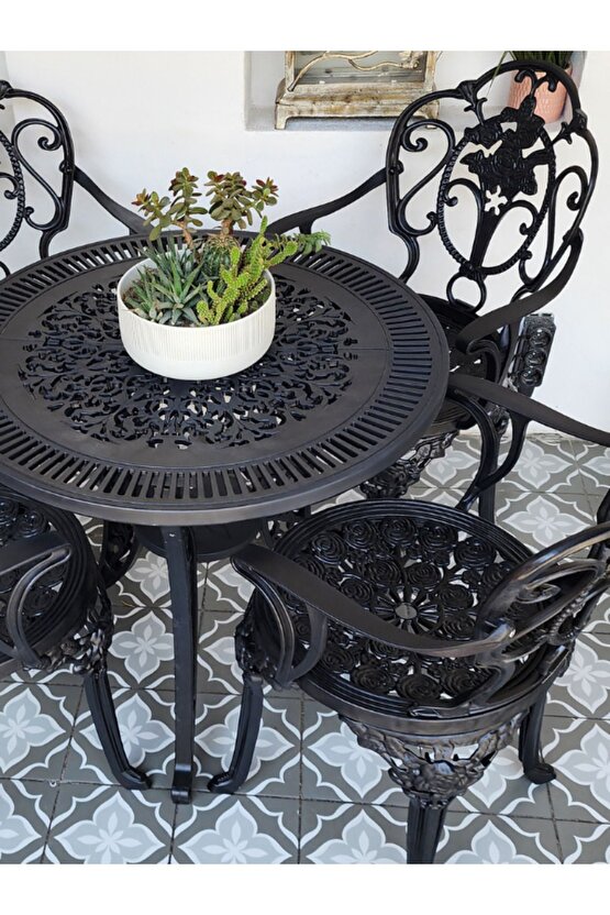 Isparta Model Ferforje Görünümlü Plastik Yuvarlak Masa Sandalye Takım Balkon Bahçe Takımı 4lü Set